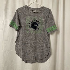 NFL Apparel Seattle Seahawks grey logo t-shirt | L
